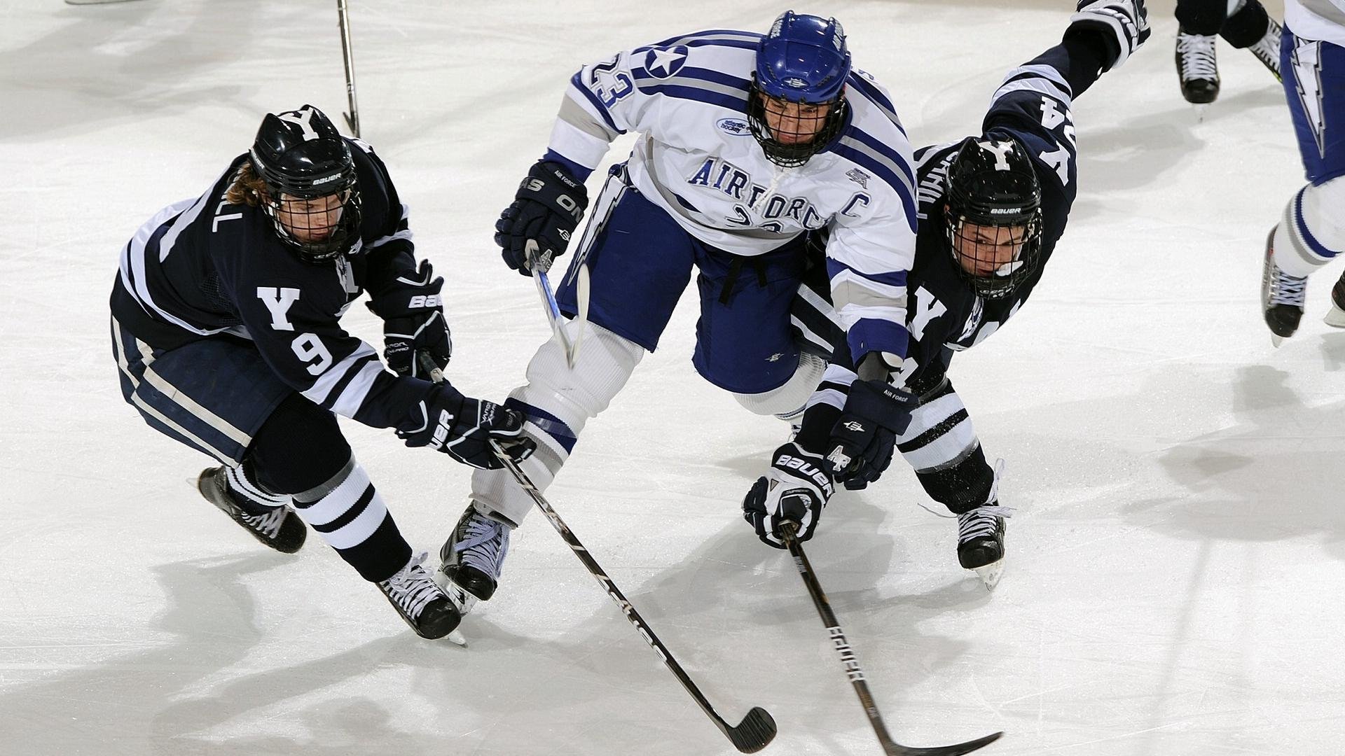 深圳队加时取胜猛龙，范弗利特刷新纪录，一场跨越太平洋的篮球对话