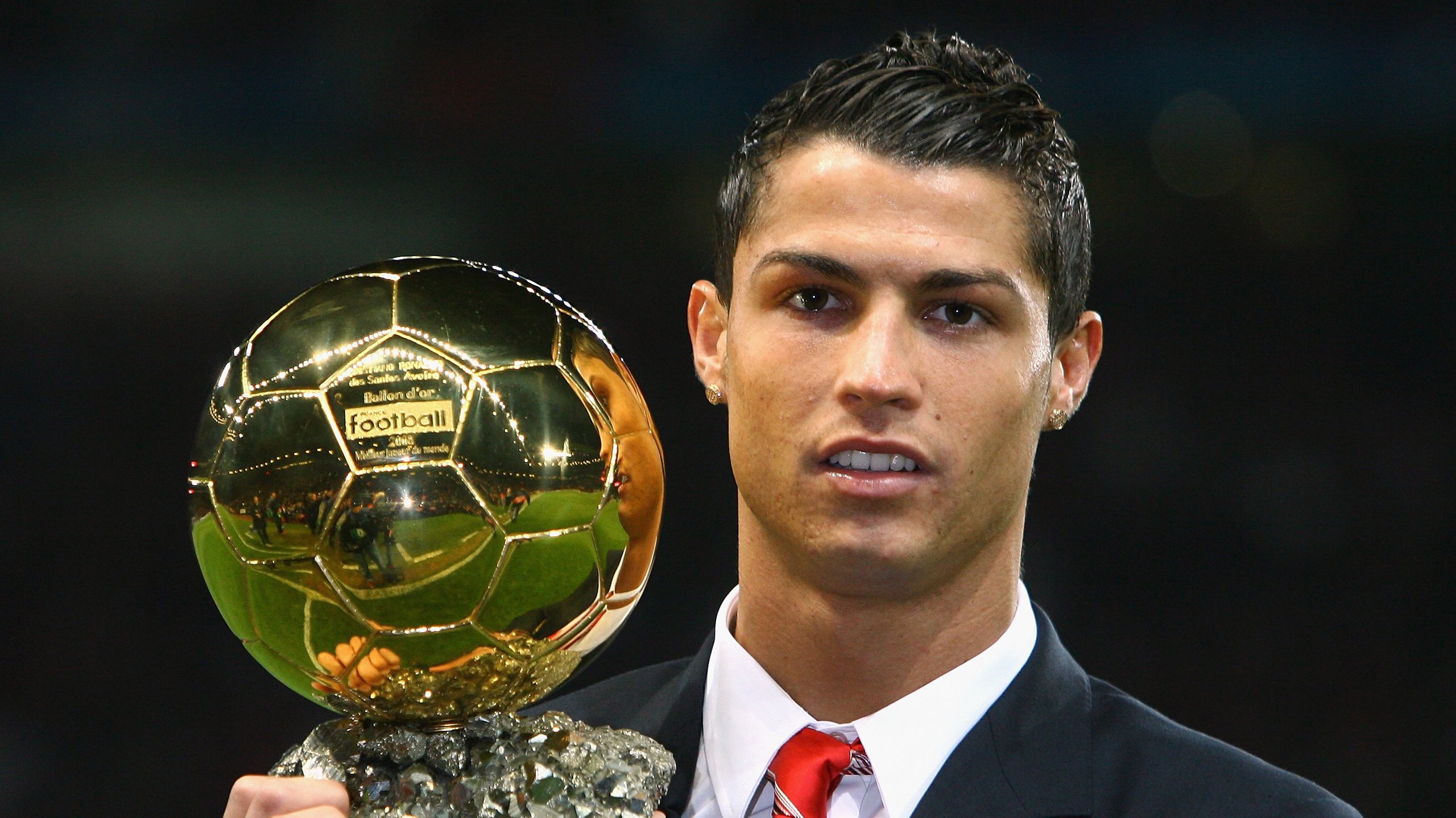 奥斯梅恩西甲德比封神夜，切尔西单节风暴改写哥伦比亚足球史